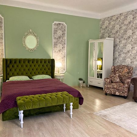 Edem Apartments In Львов Экстерьер фото